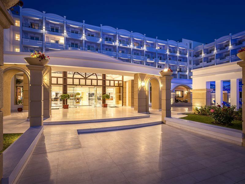 米提斯格兰迪海滩度假村 Rhodes City 外观 照片 The hotel's entrance