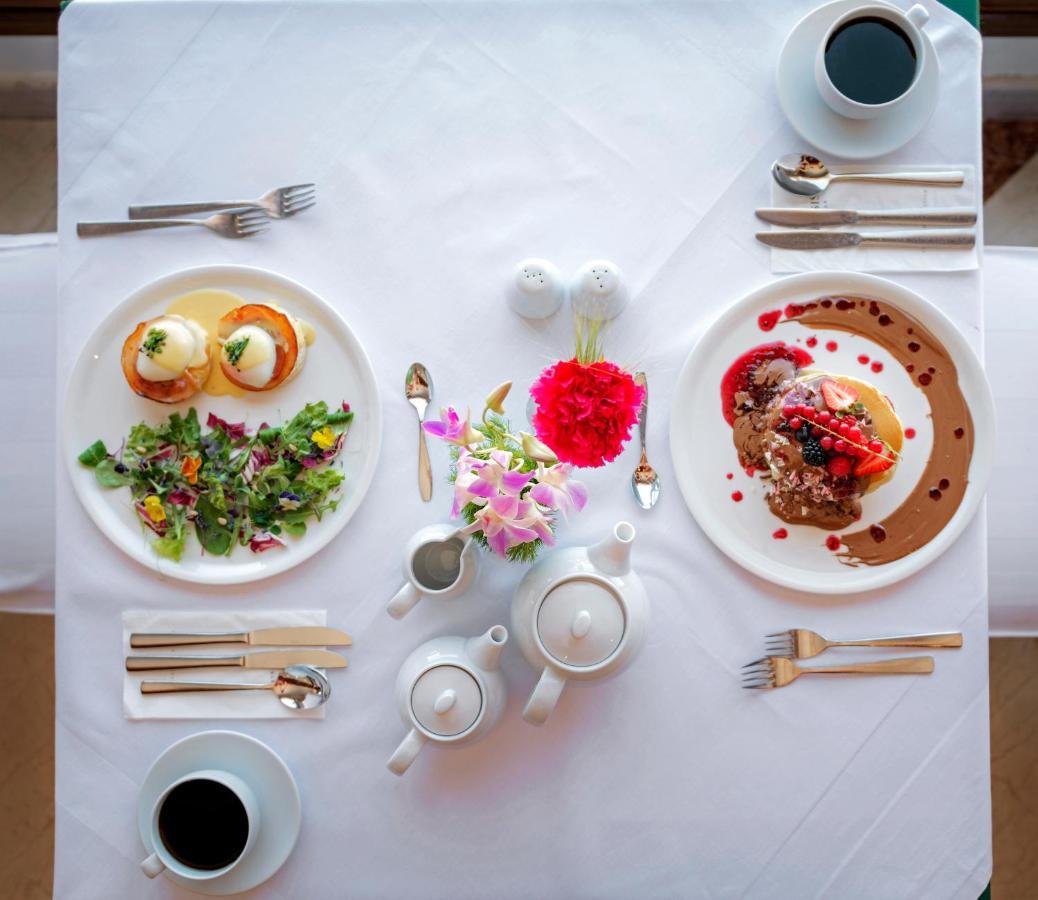 米提斯格兰迪海滩度假村 Rhodes City 外观 照片 A table set for afternoon tea
